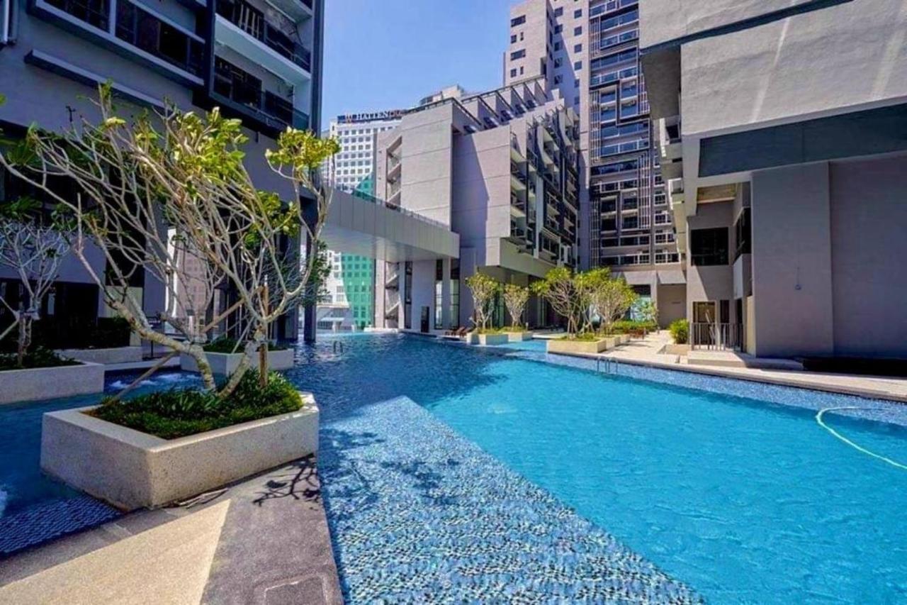 Imperio.Res - Near To Jonker & Mall - Pool View Malacca Екстериор снимка